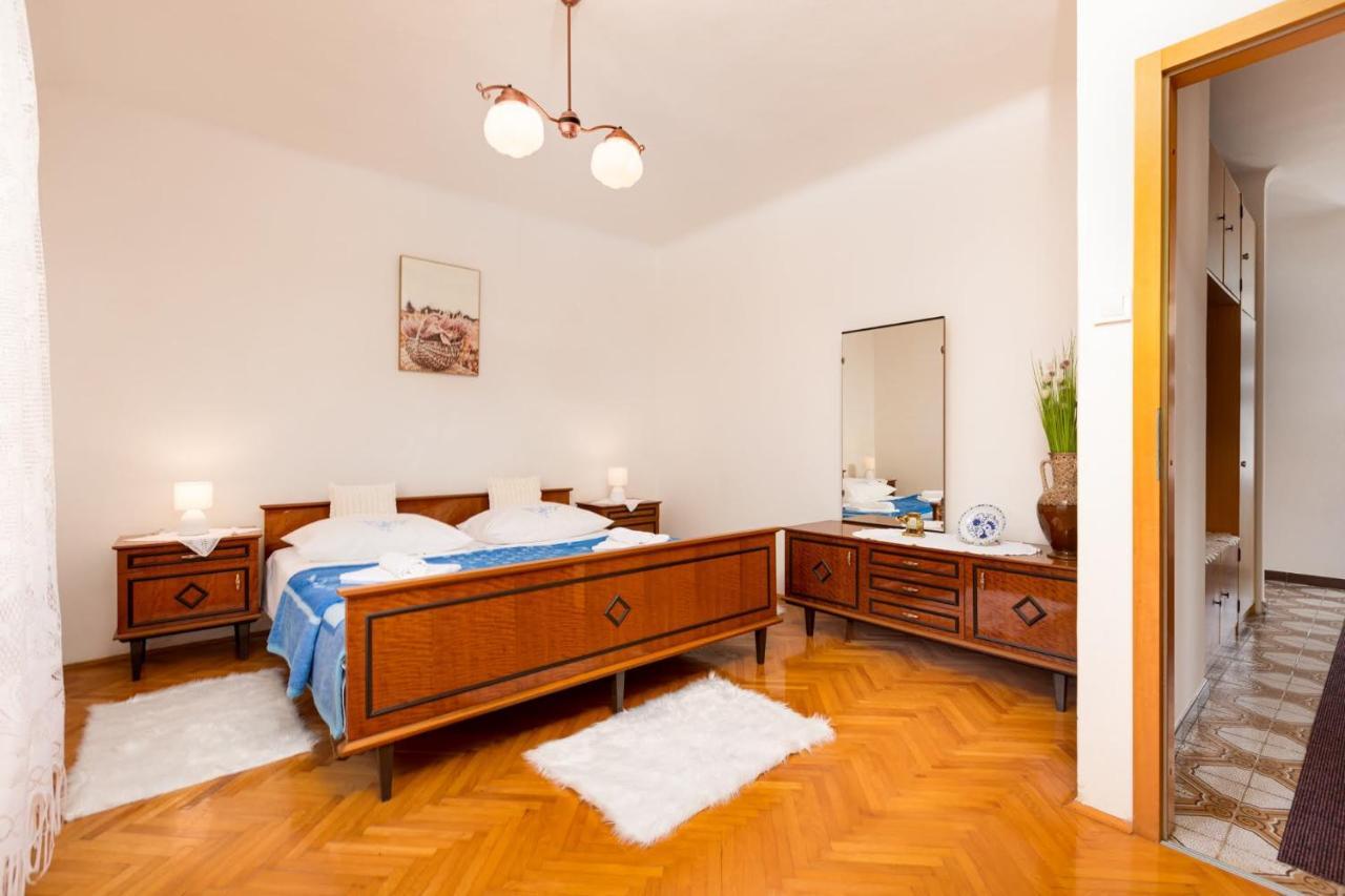 Apartman Tena プナト エクステリア 写真