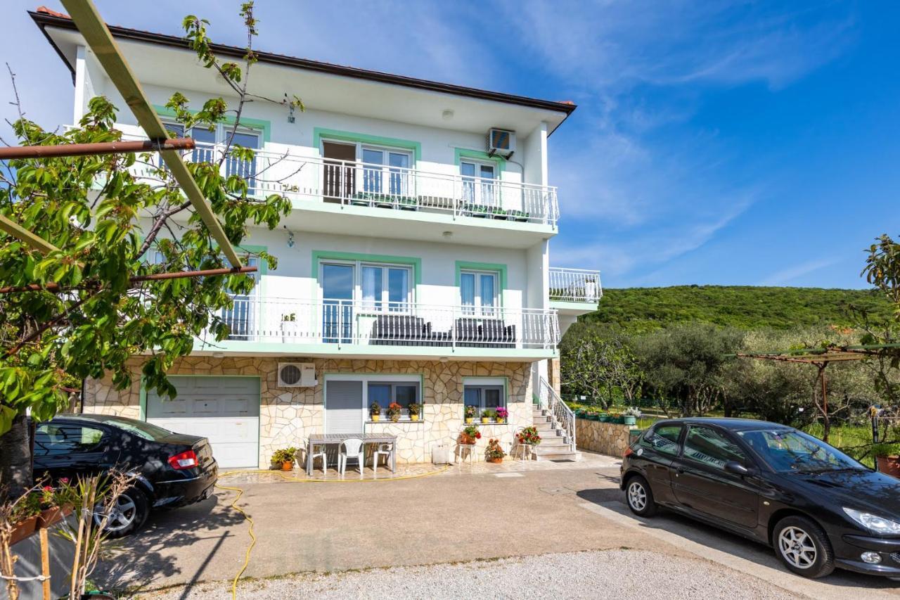 Apartman Tena プナト エクステリア 写真